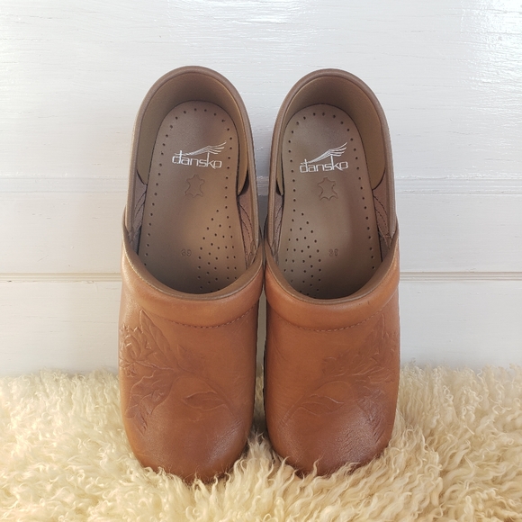 🌟SEE NEW LISTING🌟HP!🌾Limited Edition☆Dansko Honey Clogs☆Floral Embossed☆EU39- - Picture 13 of 16